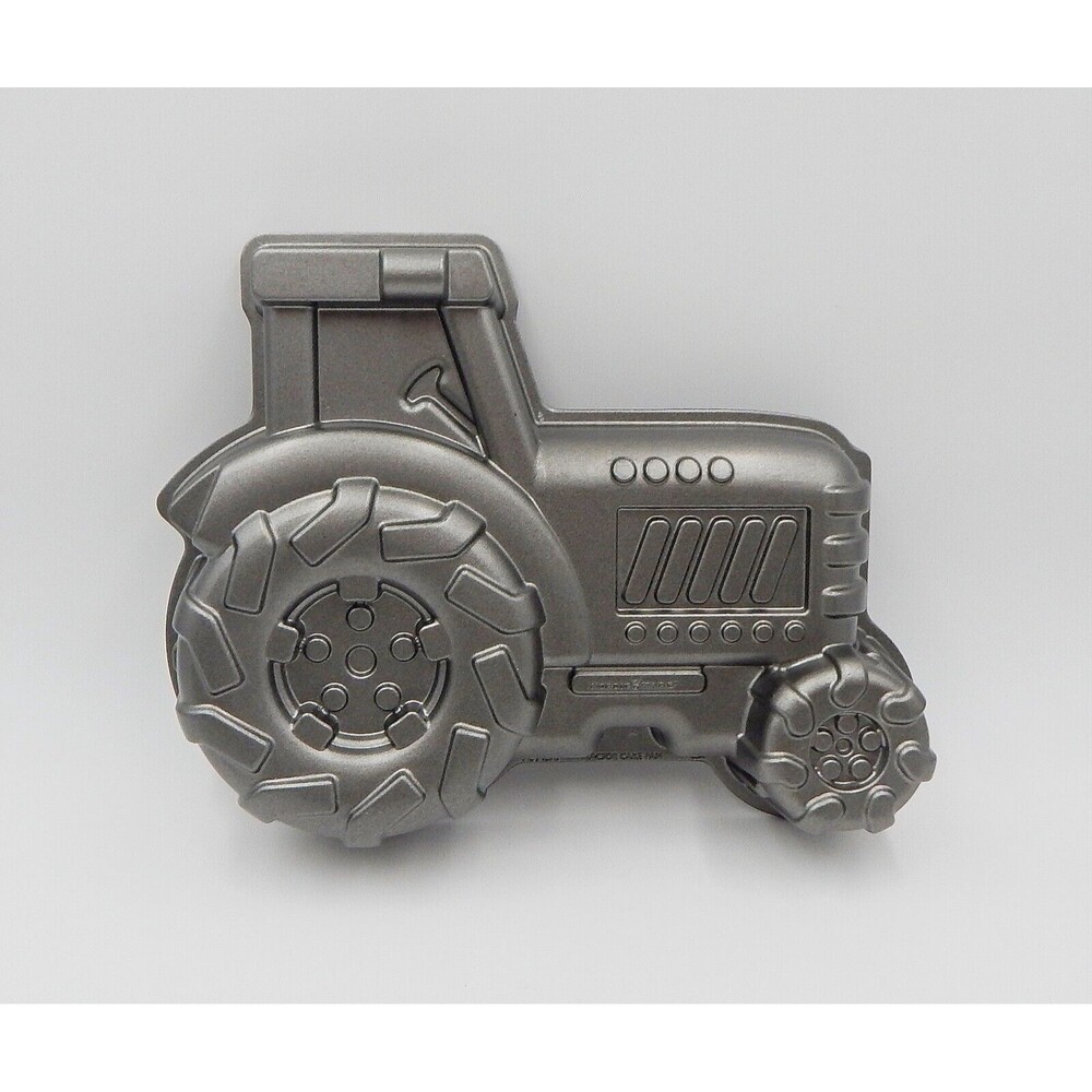 Nordic Ware Tractor Cake 9 Cup Pan Pro-Cast Aluminum Baking Bread Mold